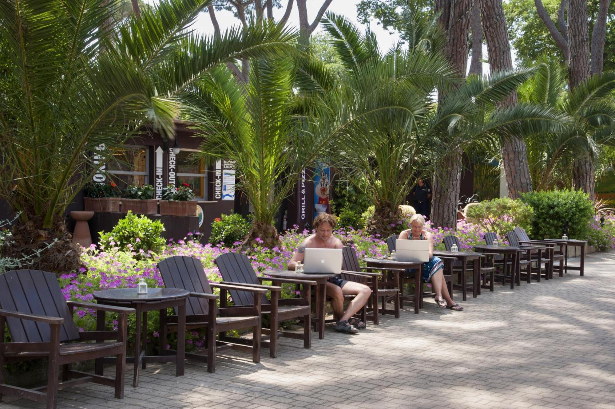 סן וינצ'נזו Hotel Il Mulinaccio מראה חיצוני תמונה
